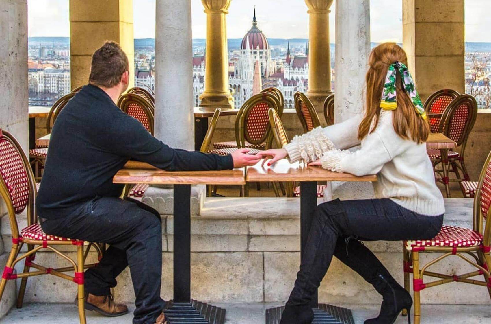 „Pokud má člověk o čem psát, ať píše,“ zastává cestovatelské duo Cestuj za menej