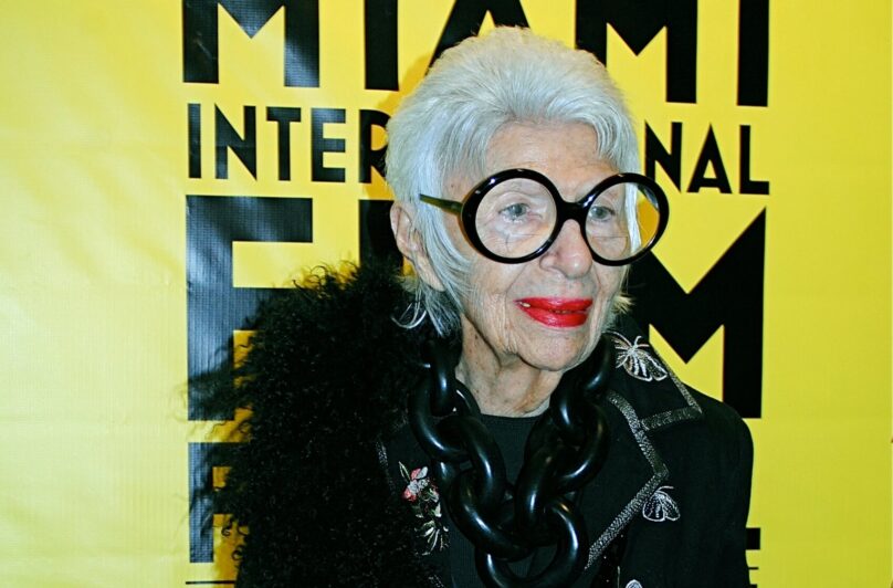 Sbohem, Iris Apfel! Loučíme se s módní ikonou a inspirativní ženou, od které se můžeme hodně učit