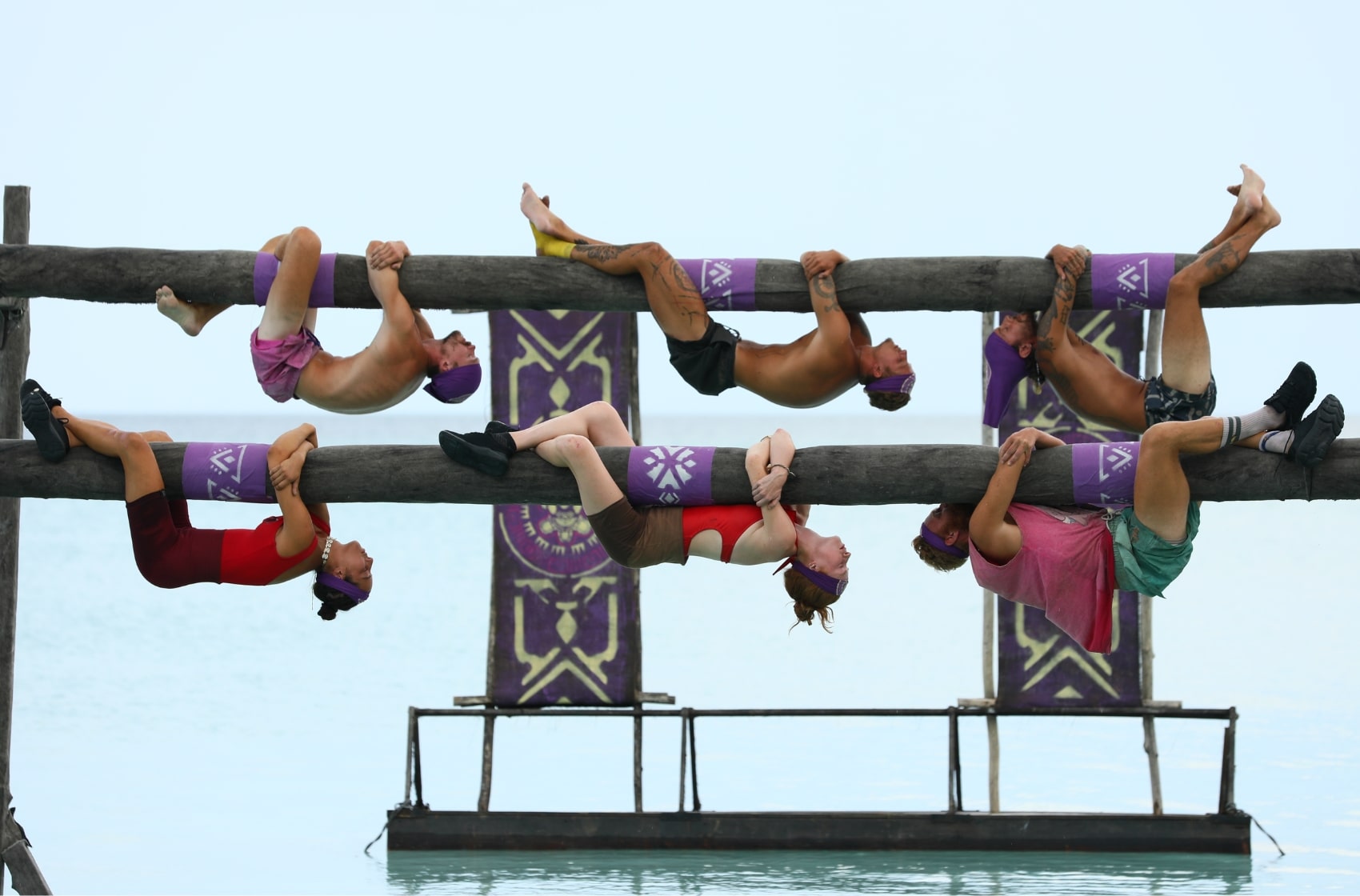 Survivor Česko & Slovensko: Prostřídání členů kmenů, odchod posledního soutěžícího a první vyřazený hráč kmene Divochů