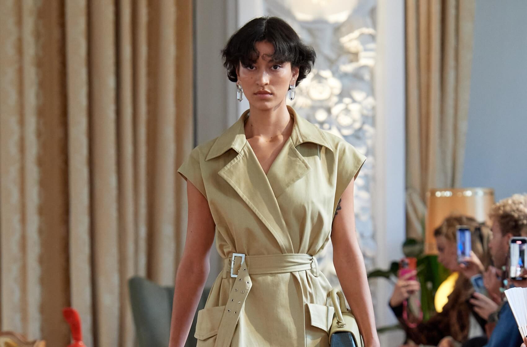 Pracovní outfity mohou být stylové i v létě: Staňte se ikonami business stylu