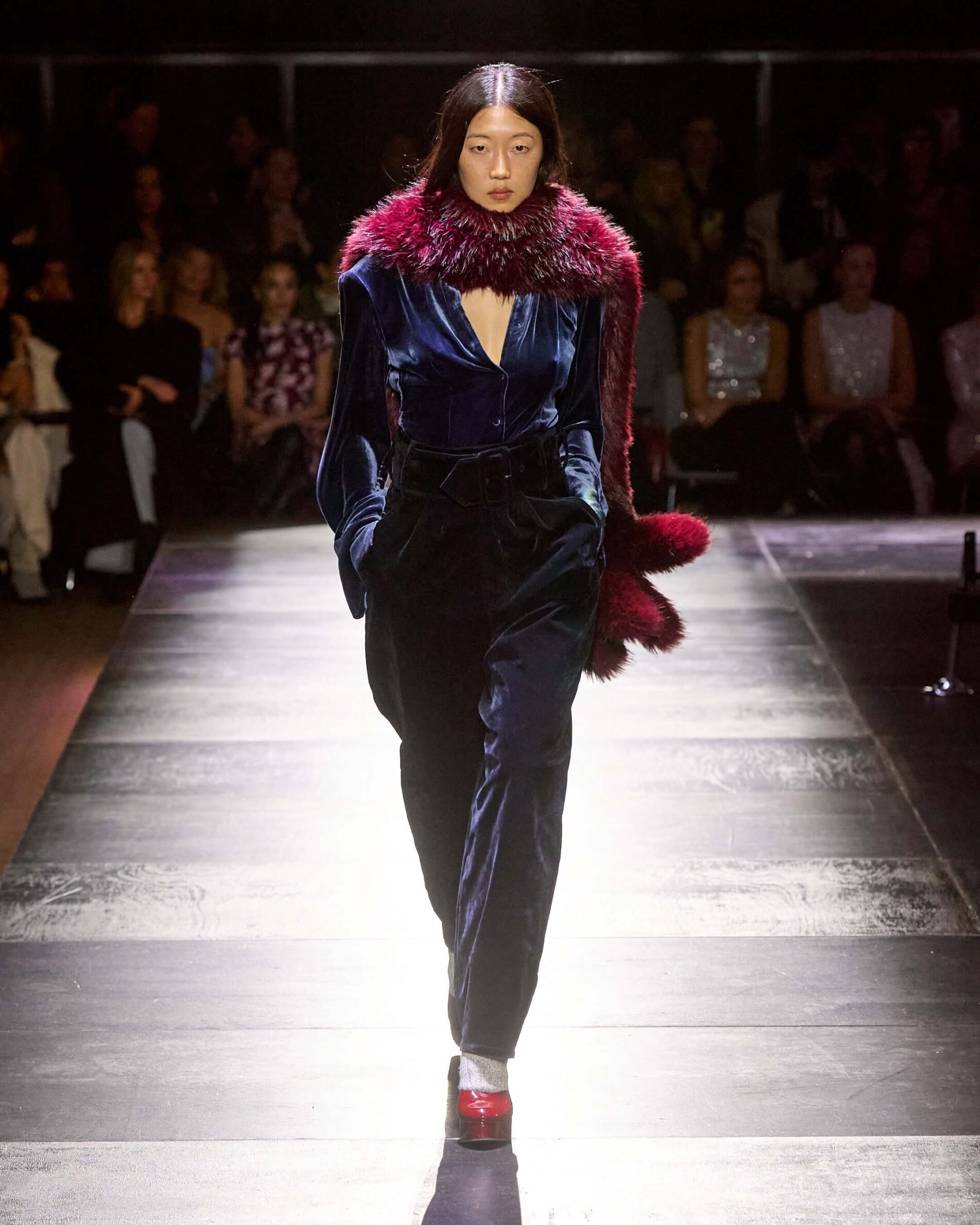 Modelka na přehlídkovém mole