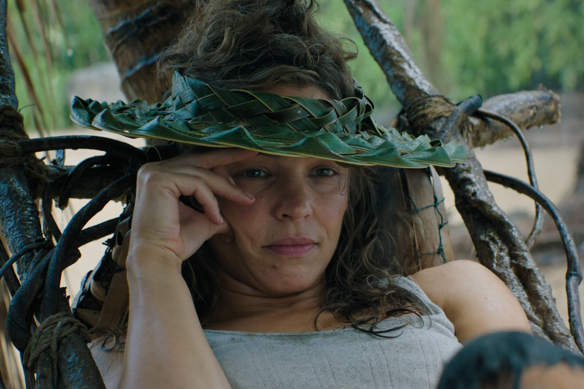 Rachel McAddams ve filmu SOS