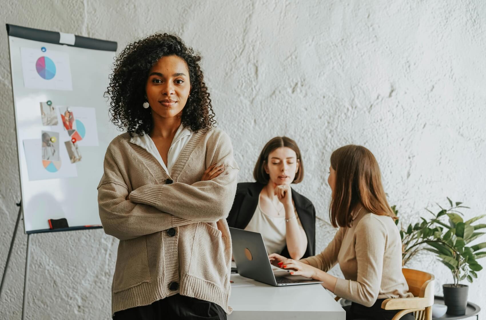 Wellbeing Index 2025 odhalil, jak jsou Češi spokojení v práci i ve kterém městě se pracuje nejlépe