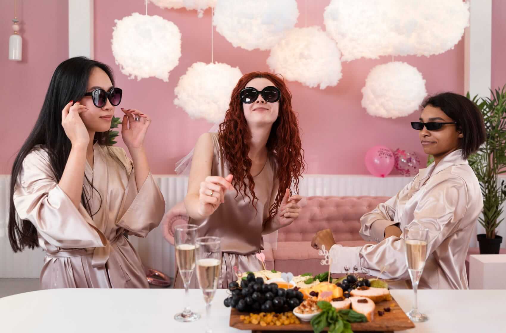 Dost bylo formálních gest: Užijte si Mezinárodní den žen trochu jinak