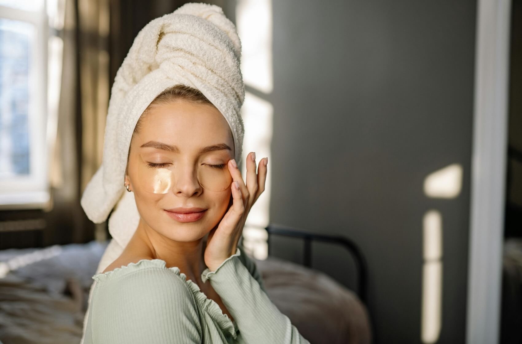 Správné vrstvení produktů: Méně chyb, zářivější a hydratovanější pleť