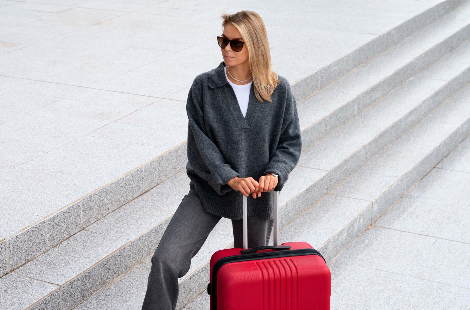 Do letadla stylově a pohodlně: Inspirujte se airport outfity, které opravdu fungují